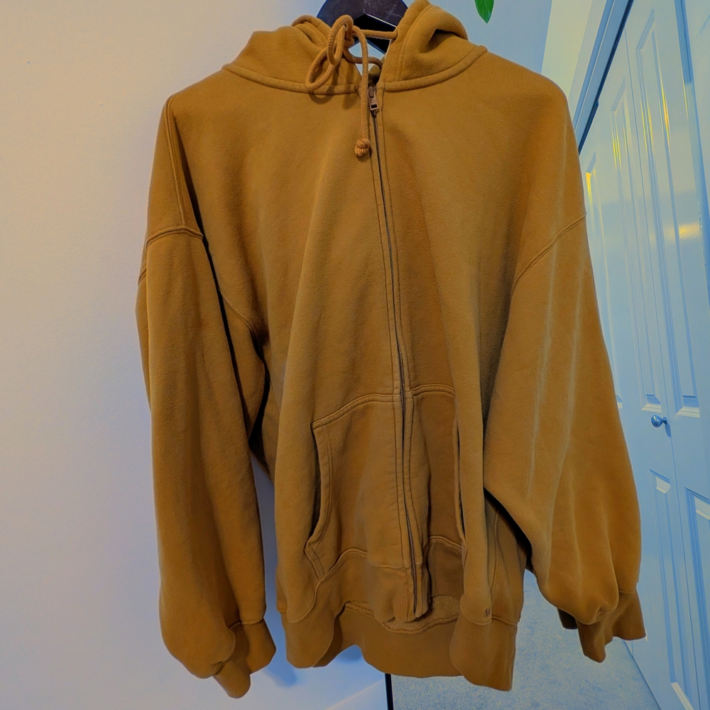 *TNA Boyfriend Fit Hoodie - Size XL - EUC*